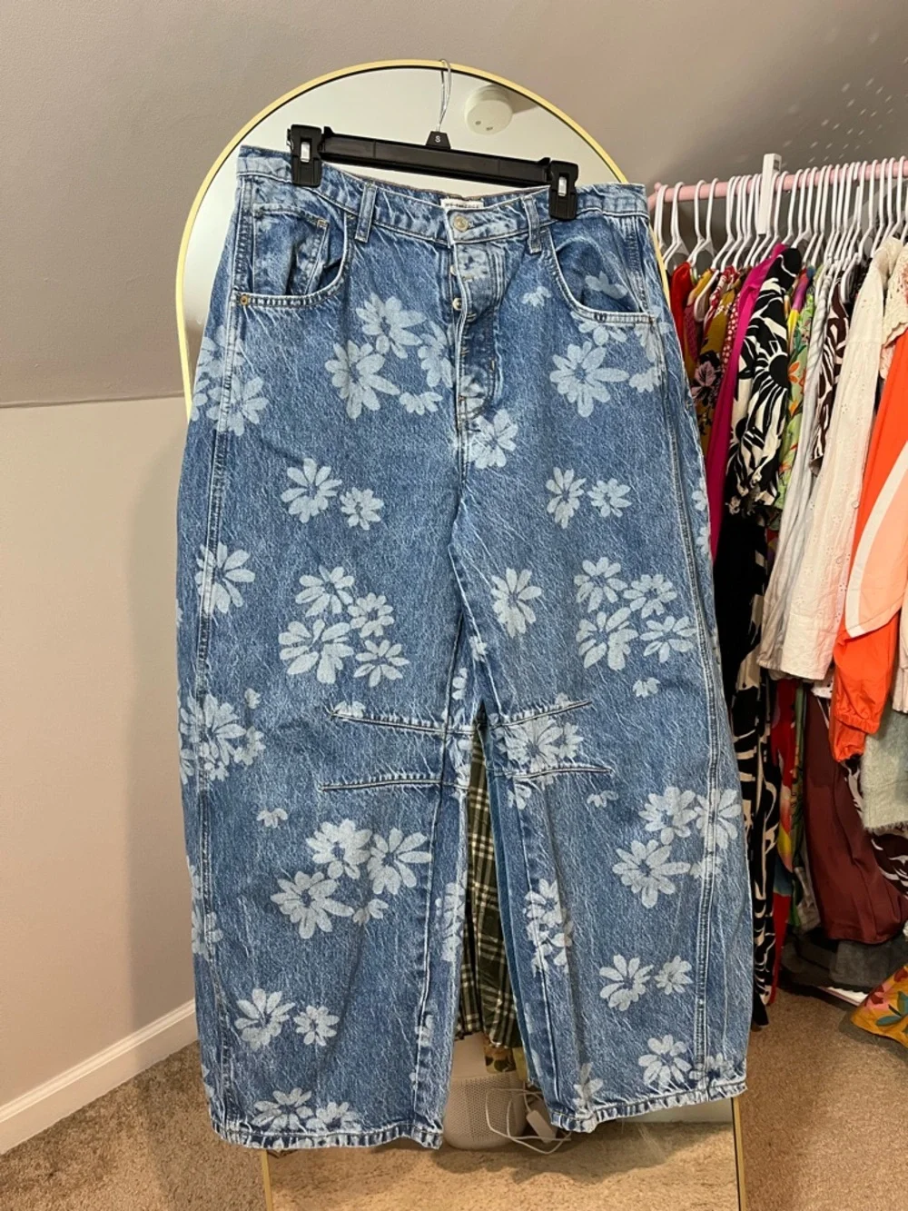 Good Luck Floral Print Barrel Jeans
Free People - Picture 4 of 11